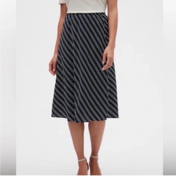 Banana Republic Satin Off White/Navy Midi Skirt sz XL - Picture 8 of 9